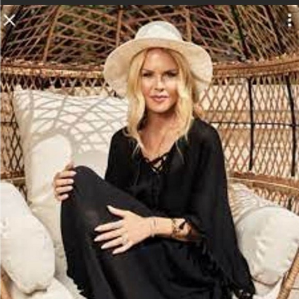 WALTER BAKER‎ Black Knit Fringe Tassel Acapulco Kaftan Shawl